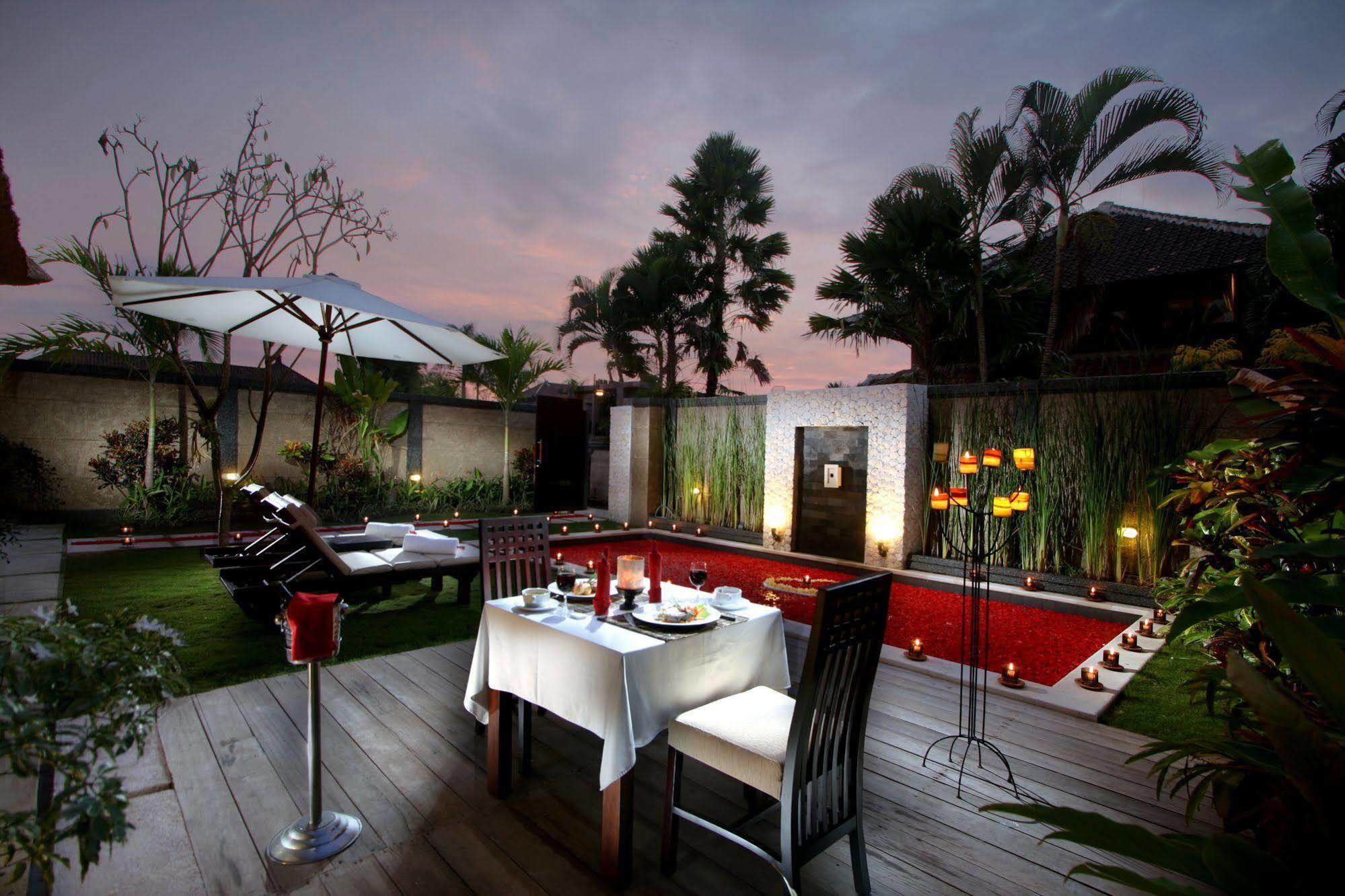 Bali Rich Villa Seminyak